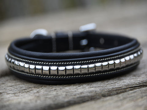 Pillar Leather Collar